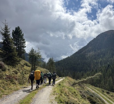 Grenzgänge zwischen Natur, Gemeinschaft und gelebten Utopien