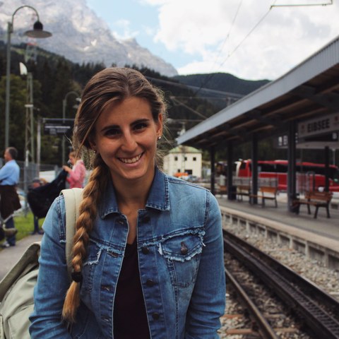 Benedetta Valmadre, 22 Jahre, aus Italien lernte unterwegs andere junge Reisende kennen und erkundete die Schönheit der Alpen. © Benedetta Valmadre. Vergrösserte Ansicht