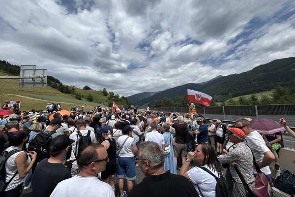 Transitverkehr reduzieren: Brenner-Demo setzte ein Zeichen