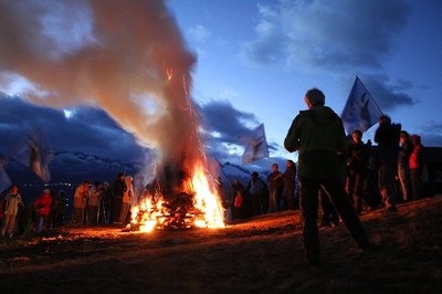 Fire and flames across the Alps