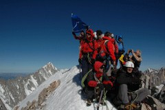 Mountain Wilderness fête ses 20 ans au sommet du Mont Dolent