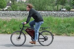 Vacances en vélo électrique - ExtraEnergy propose une plateforme d'information très utile.