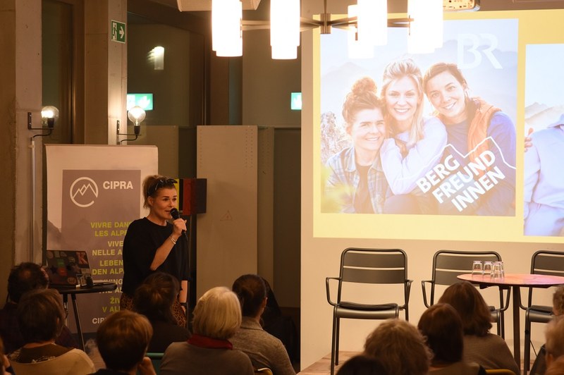 241211_BergeLesen(c)CBegle (9).JPG