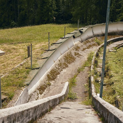 old olympic bobsleigh track Cortina 2 (c) Luigi Galiazzo, enlarged picture.