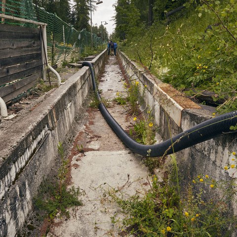 old olympic bobsleigh track Cortina 3 (c) Luigi Galiazzo, enlarged picture.