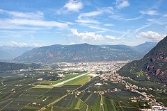 L'ampliamento dell'aeroporto di Bolzano è in contraddizione con il Protocollo trasporti della Convenzione delle Alpi.