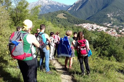 Costruire ponti tra le montagne