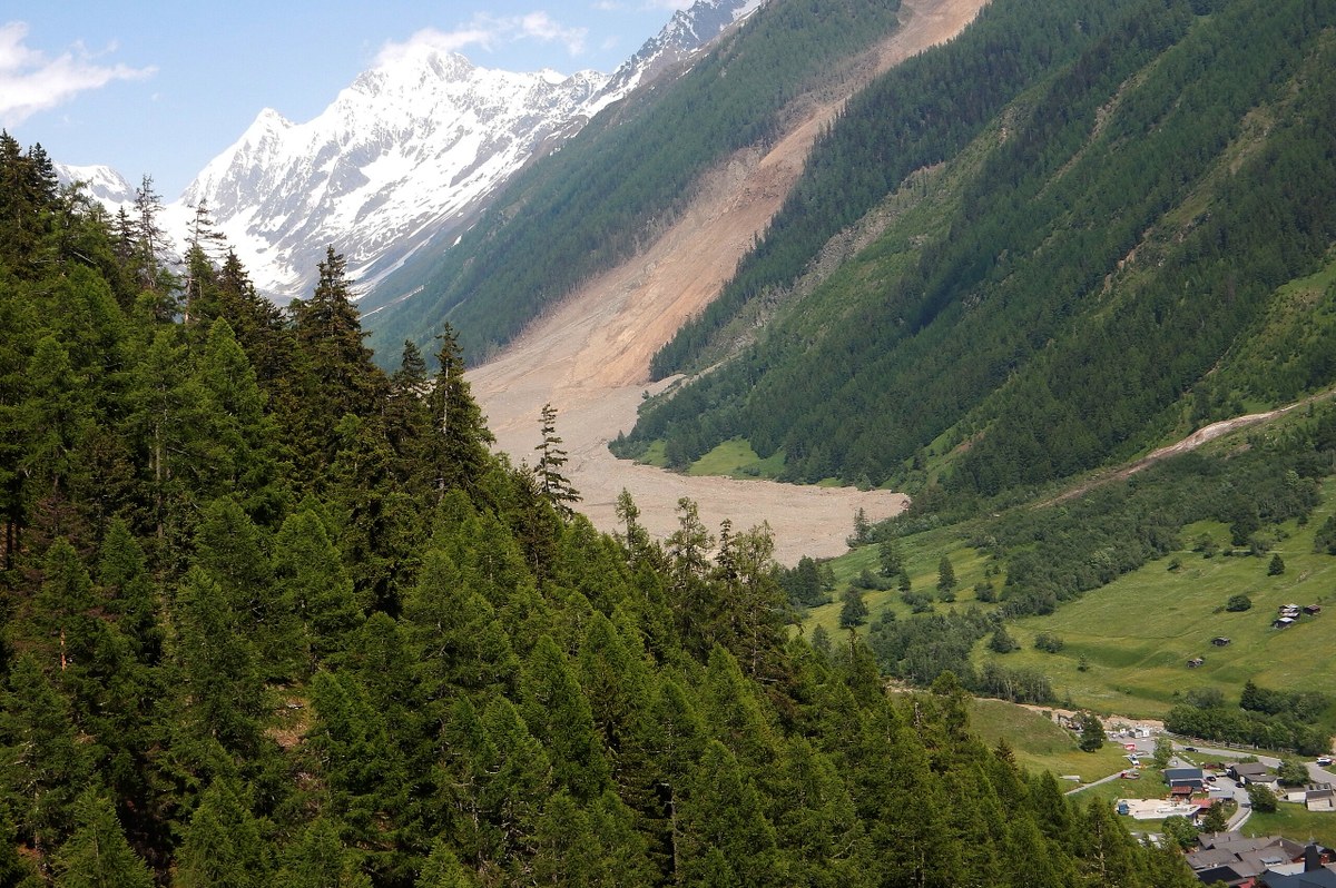 Blatten_Bergsturz_18 (c) Hadi_wikimedia commons.jpg