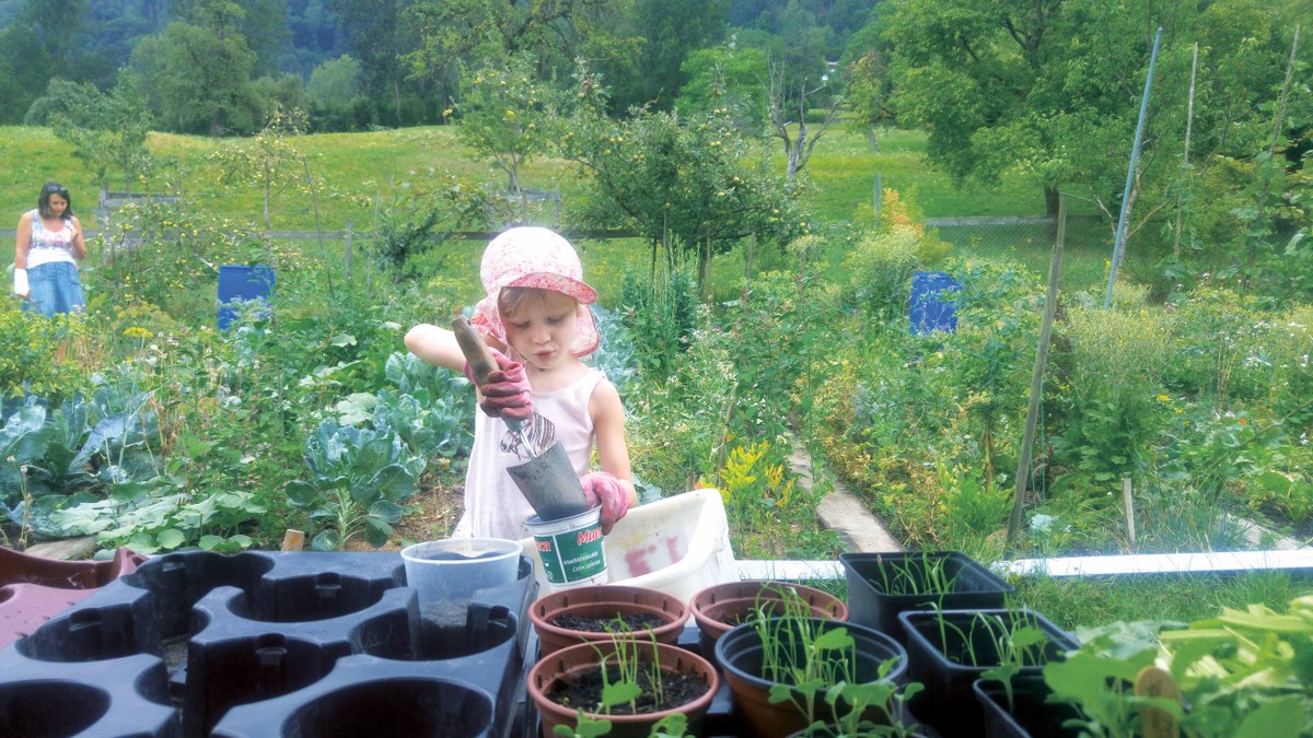 12-13_Sola Linde Kindle (c)Michaela Hogenboom_cmyk.jpg