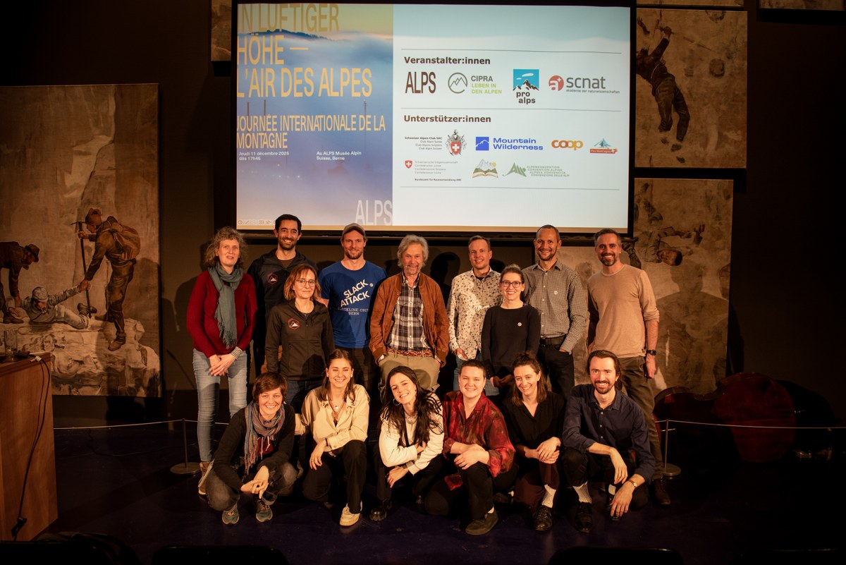 25-12-11-20h06m31 Copyright Silvan Gnos Tag der Berge.jpg