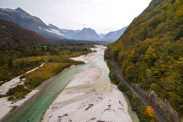 25-soca-river-slovenia-spare.jpg