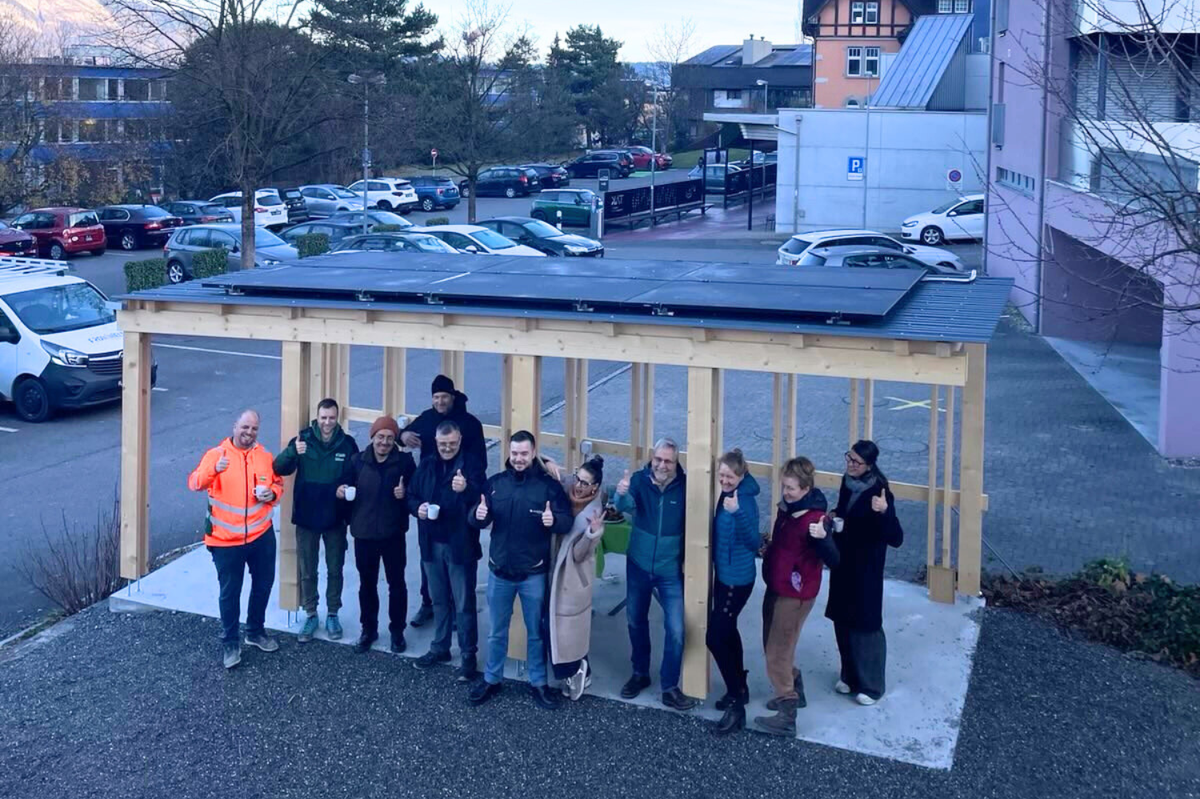 251212_Unterstand Gruppenfoto 2.png