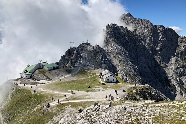 3.1_JB 2019 (c) unsplash_ardalan (no copyright).jpg