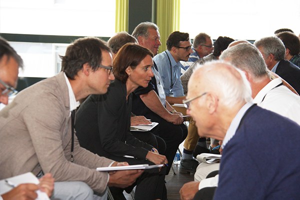 3.2_Logistik Dialog_(c) Philipp Rohrer, Alpen-Initiative_600x400.jpg