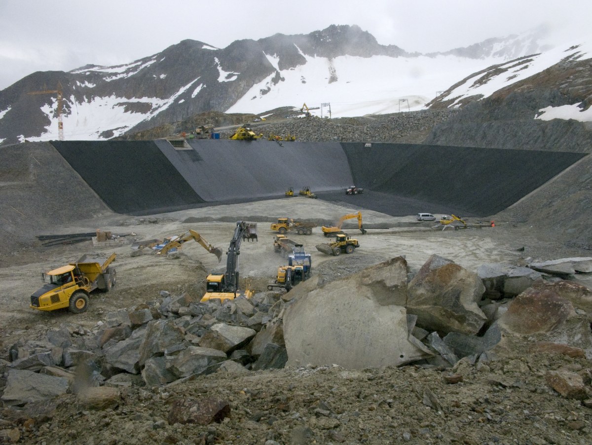 4.1_Speichersee Tiefenbachferner _c_ Lois Hechenblaikner.jpg