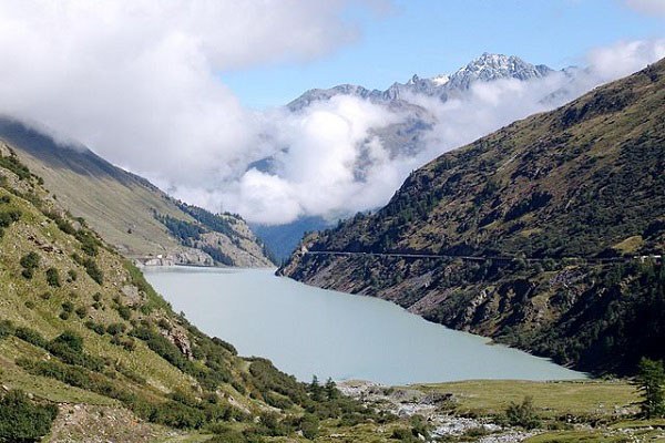 600400Oh_(c) Fiesch_Wikimedia Commons.jpg