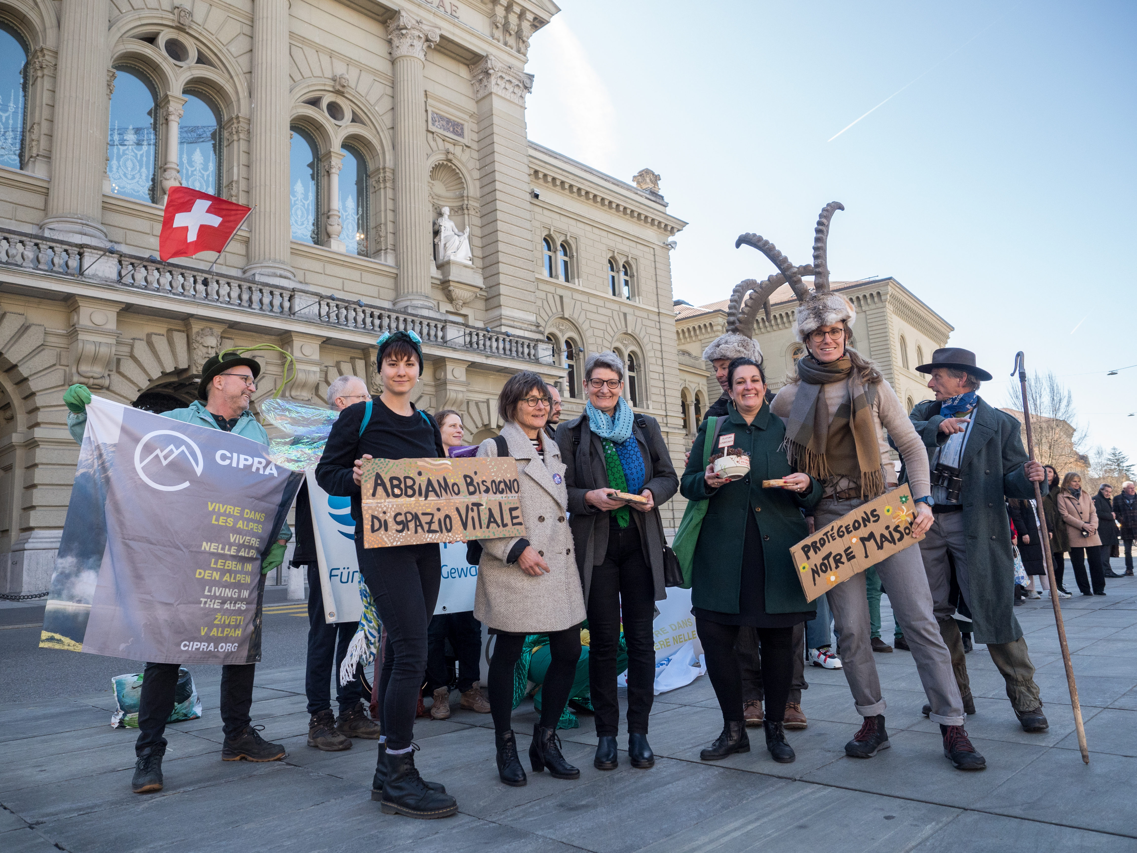 Alle_UrsulaSS_MartinaM_DelphineKB (c)Marta Corra.jpg