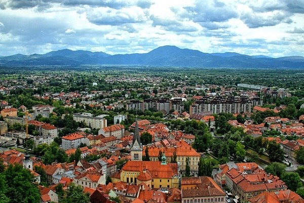 Alpenklima 2050_Ljubljana 600x400(c) biosynthesis24_flickr.jpg