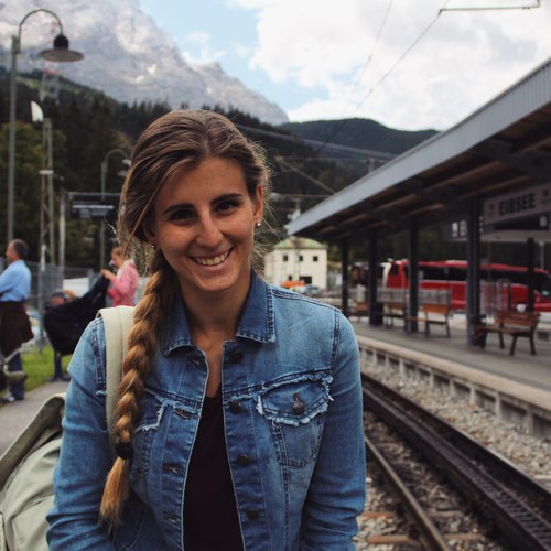 Benedetta Valmadre, 22 Jahre, aus Italien lernte unterwegs andere junge Reisende kennen und erkundete die Schönheit der Alpen. © Benedetta Valmadre

