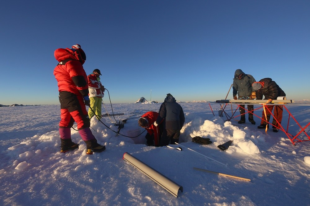 Eisbohrkerne-Weissseespitze-2022 C oeaw.jpg
