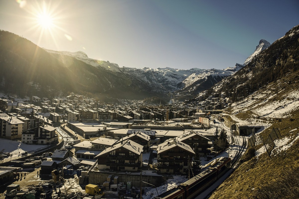 Flaechen sparen_7_Zermatt_(c) creative commons.jpeg