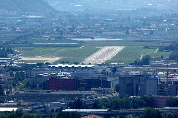 FlugplatzBozen (c) Umweltdachverband Südtirol.JPG