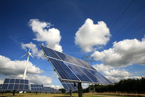 greenjobs_solar_(c)_RainerSturm_pixelio_de.jpg