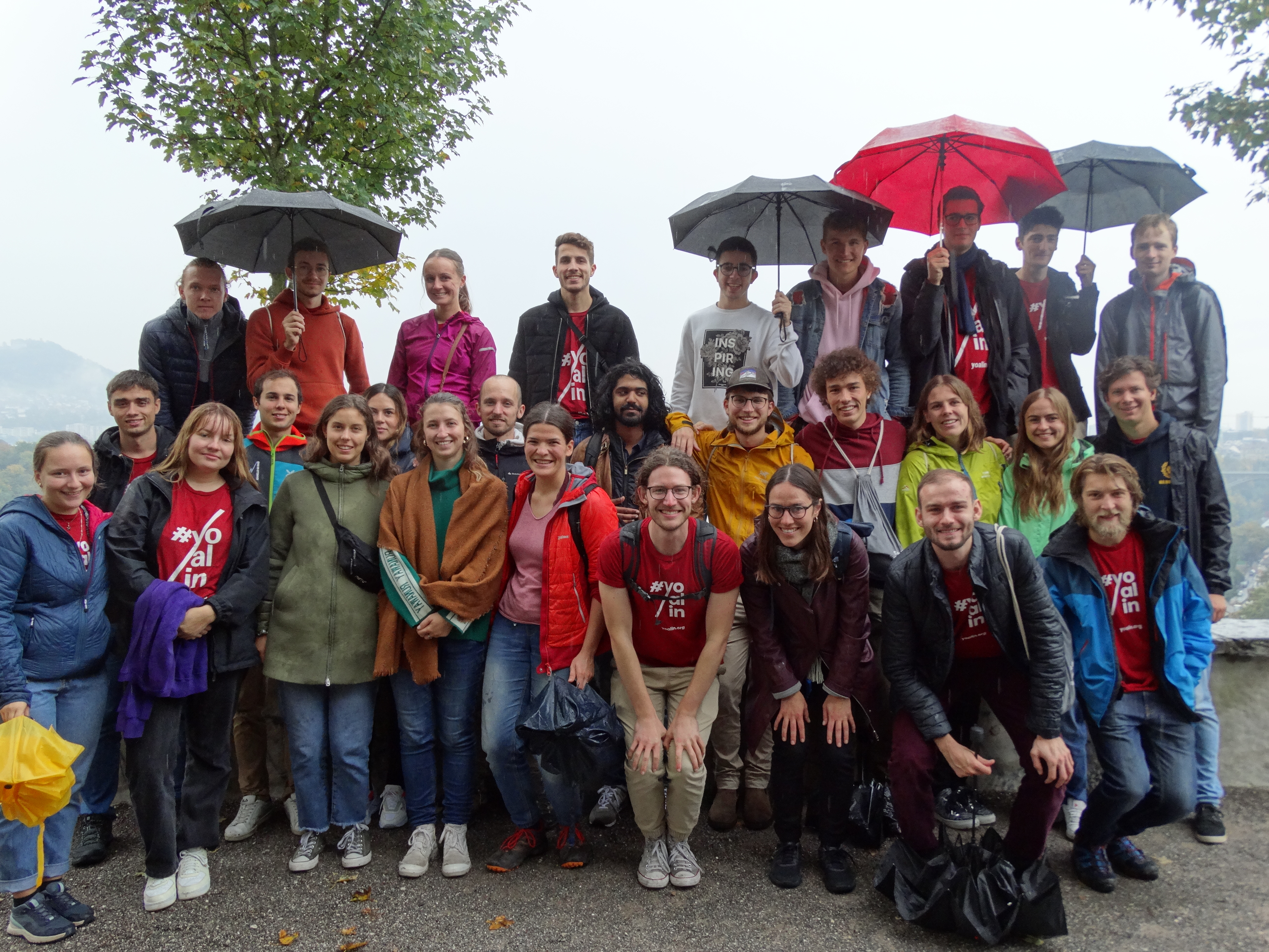 Gruppenfoto nach einer Stadtführung duch Bern bei bester Witterung (c) Carole Rageth