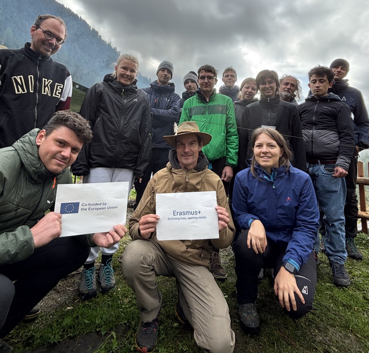 Gruppenfoto-ViaAlpina Dachverband.jpg