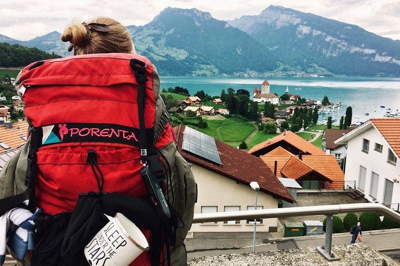 jung, mobil (c) Klara Kavcic.jpg