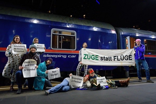 Nachtzug Wien-Brüssel 600x400 (c) System Change, not Climate Change!.jpg