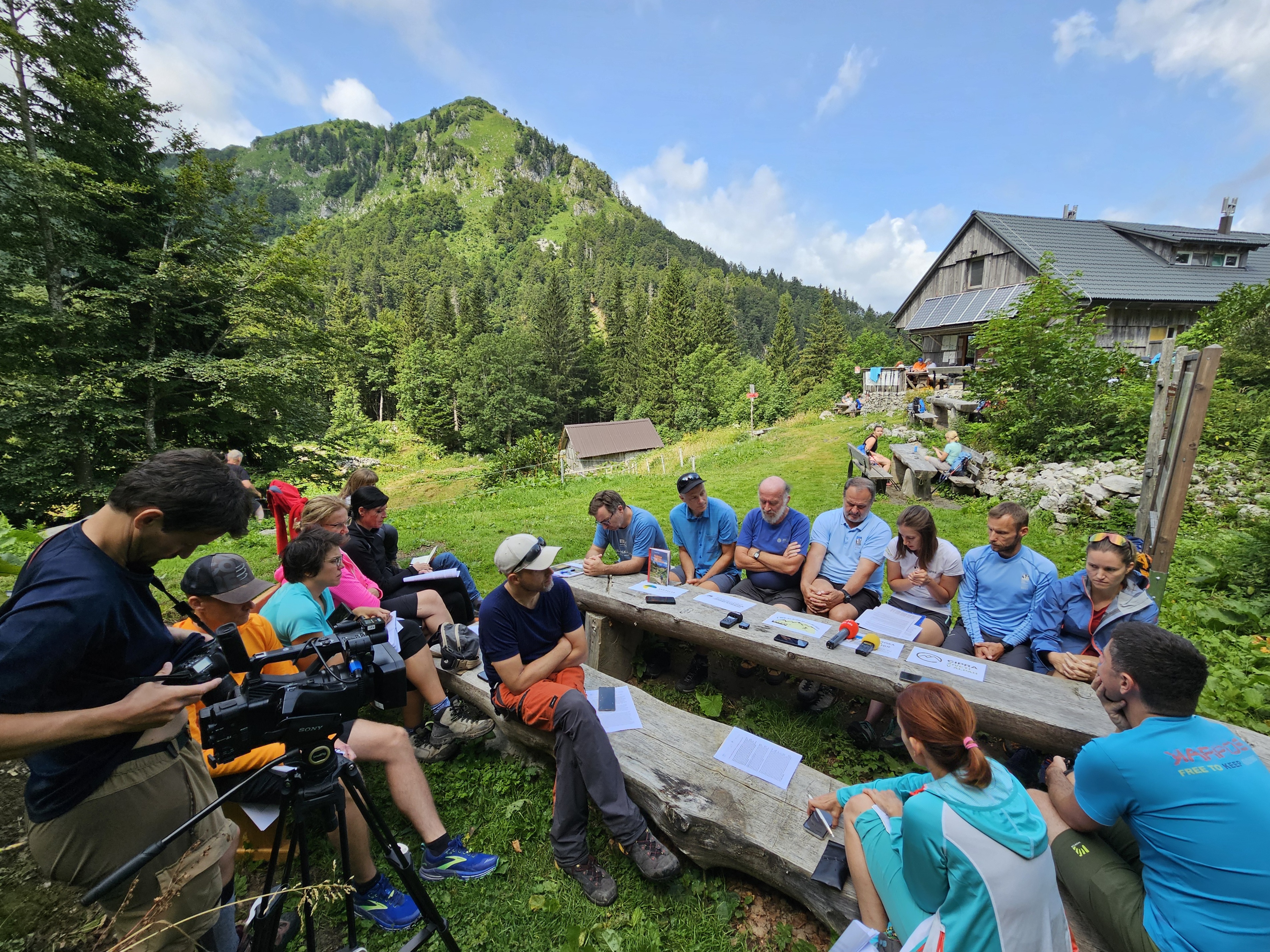 novinarska konferenca