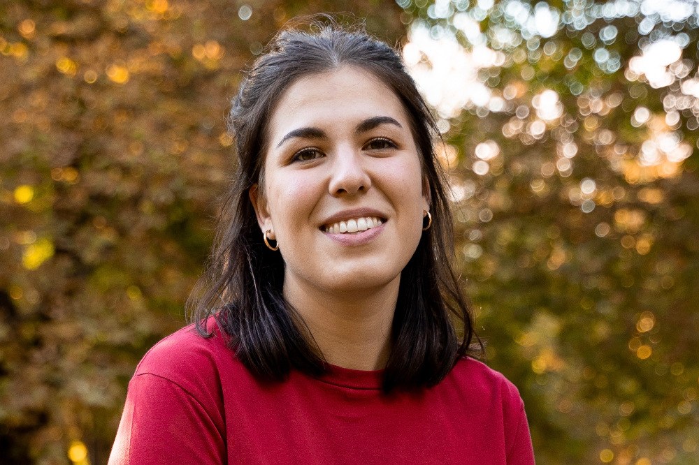 Porträt Louise Drompt_web (c) Tabea Hablützel.jpeg