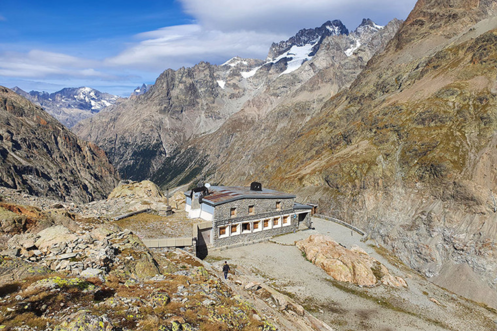 Schutzhütte Pilatte (c) Maria Isabel Le Meur FFCAM.png
