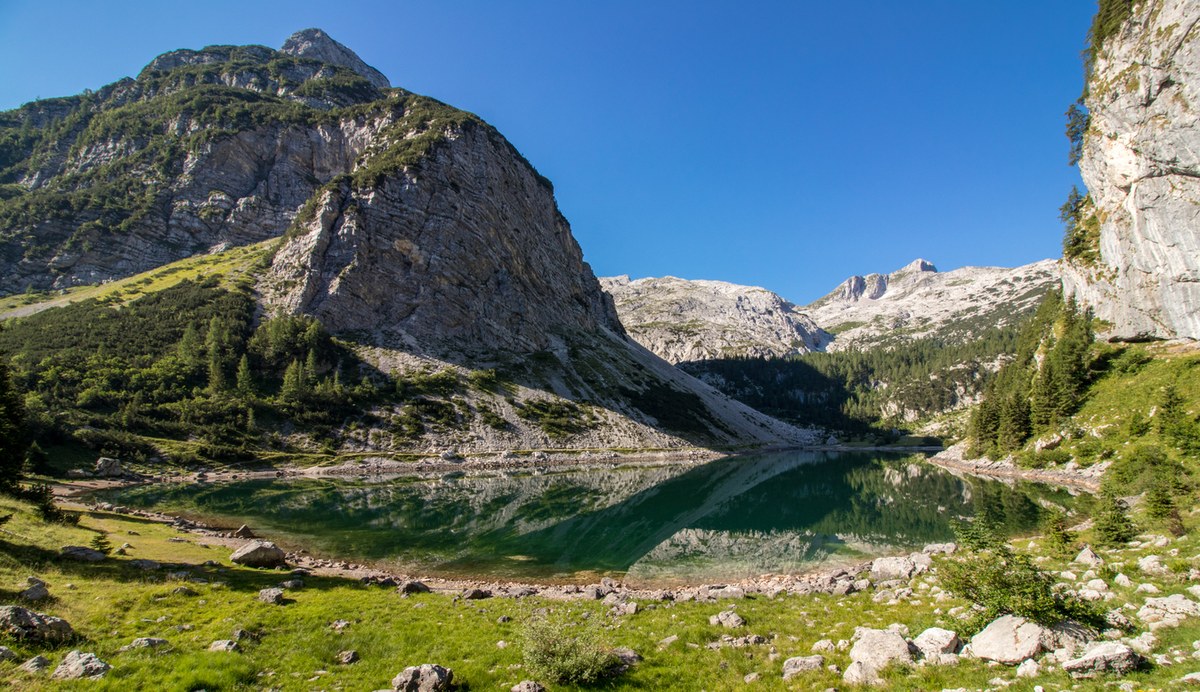 SI_26_Krnsko jezero, Julijske Alpe, Slovenija (c) Cowii.jpg