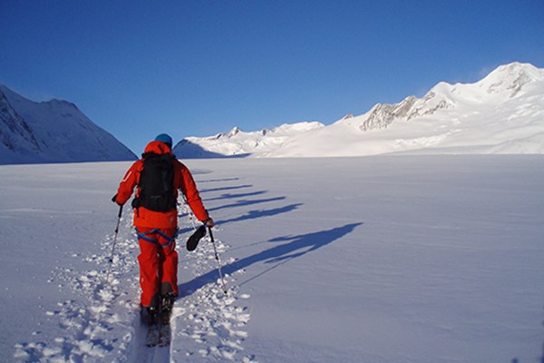 Skitourengeher James Peacock flickr.jpg