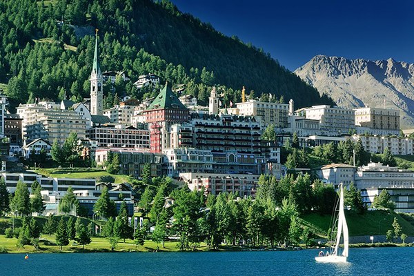 St.Moritz_(c) Zacharie Grossen_wikimedia commons_600x400.jpg
