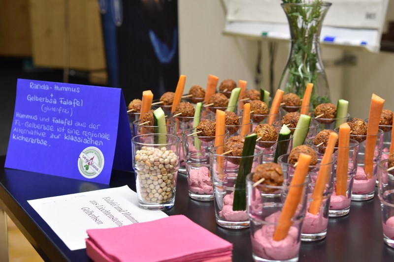 SzA BonAppetit Vernissage(c)CIPRA (12)