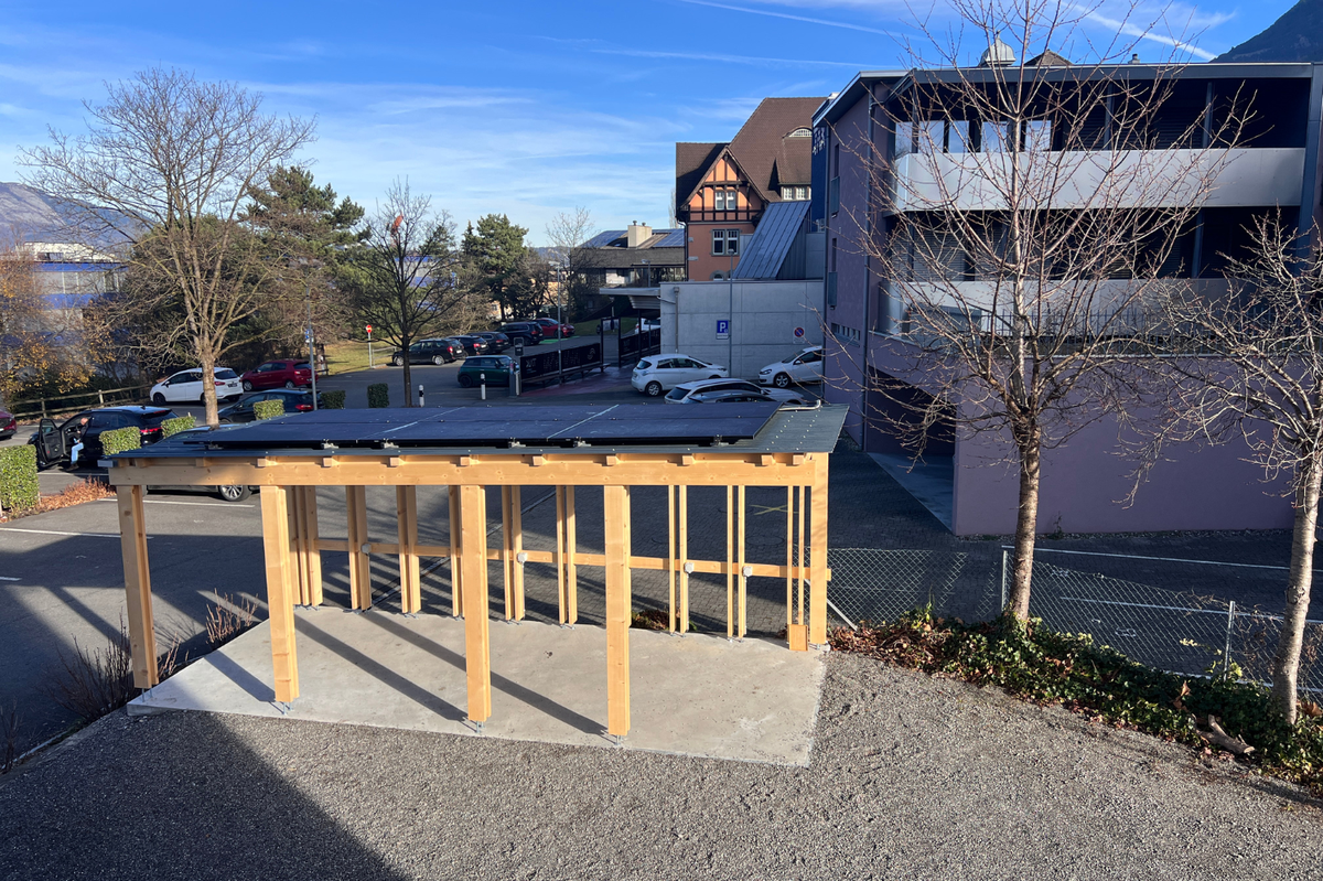 Unterstand mit PV (C) CIPRA International.png