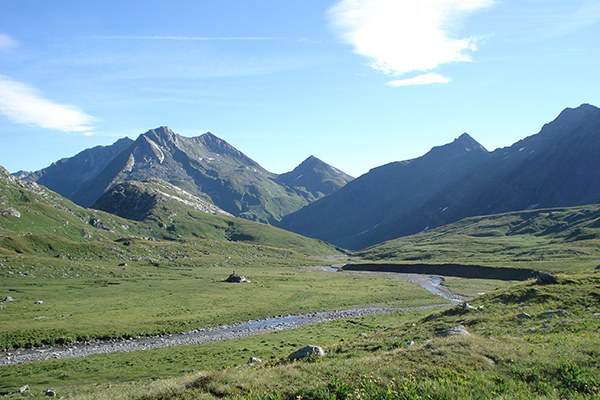 View along plaun la Greina (c) Gareth Christopher.jpg