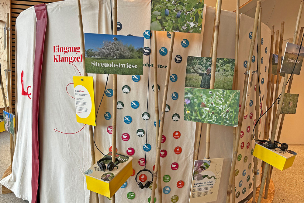 Wanderausstellung LandschafftKlang (c) Nationalpark Berchtesgaden.png