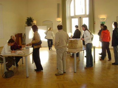 Wahllokal in der Alten Turnhalle in Bruneck